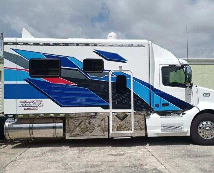 Truck E1730849385312
